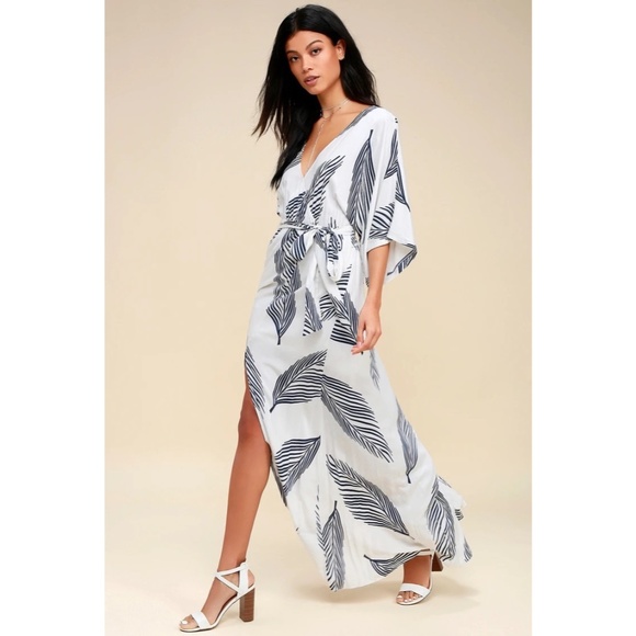 Lulus Dresses & Skirts - Lulus White and Navy Blue Leaf Print Maxi Dress S